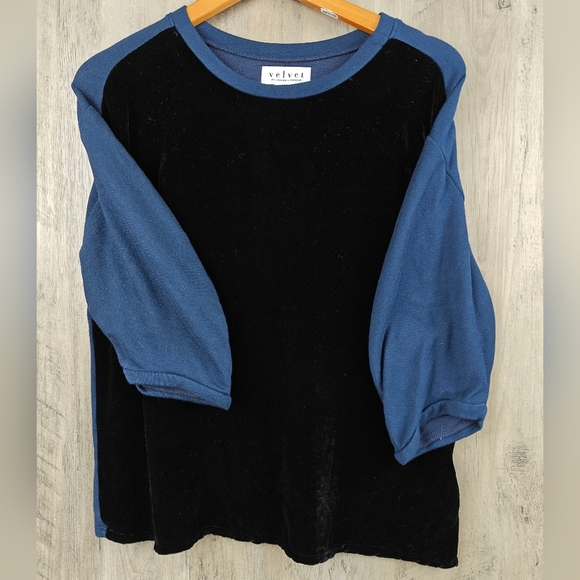 Velvet by Graham & Spencer Berta Velvet Fleece Puff Sleeve Top Size XS - Picture 6 of 9